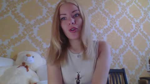 Snapshot of softy_aura chatting on July 2026 09:52:02 AM softy_aura online show from July 2026 09:52:02 AM