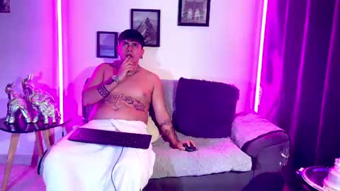 Snapshot of sol_and_andy2 chatting on June 2026 06:11:01 AM sol_and_andy2 online show from June 2026 06:11:01 AM