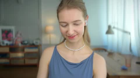 Bella online show from February 2025 11:08:02 AM