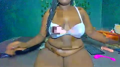 Snapshot of sollybunny chatting on May 2026 03:02:01 AM Solly bunny online show from May 2026 03:02:01 AM