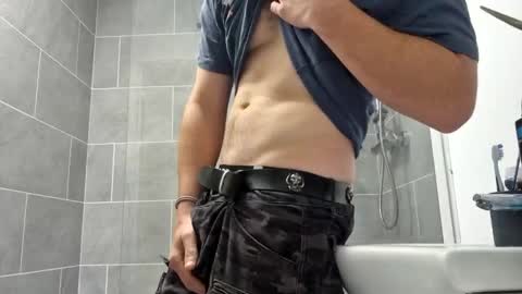 soloj13 online show from September 2025 12:53:01 PM