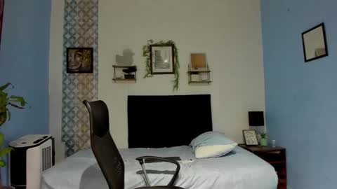 son_hades online show from February 2026 08:51:02 PM