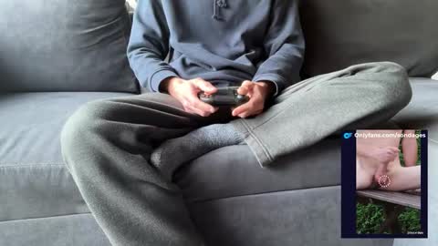 Sondages online show from December 2025 10:01:01 AM