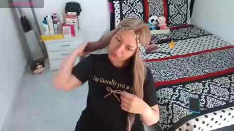 sonialatin69 online show from October 2025 12:17:02 PM