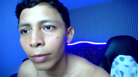 sonic_jess07 online show from February 2026 01:26:01 AM