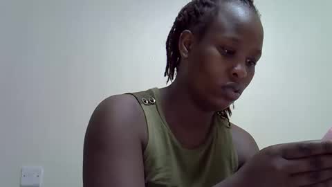 Snapshot of sonnia02 chatting on March 2026 05:42:01 AM sonnia02 online show from March 2026 05:42:01 AM