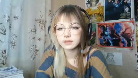 Snapshot of sonwosick chatting on June 2026 03:17:01 PM Mila online show from June 2026 03:17:01 PM