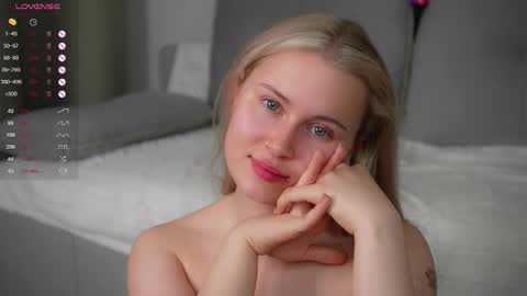 Eva 3 online show from September 2025 09:17:02 PM