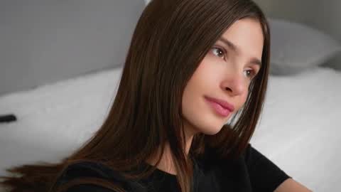 Eva 3 online show from November 2025 09:42:02 AM