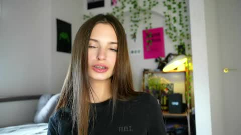 Snapshot of sonyaericsson chatting on May 2026 09:50:02 AM Eva 3 online show from May 2026 09:50:02 AM