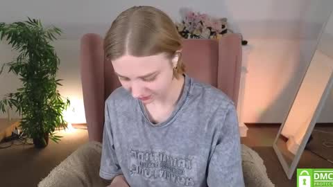 Snapshot of sookonstellita chatting on May 2026 01:34:01 AM Litta online show from May 2026 01:34:01 AM