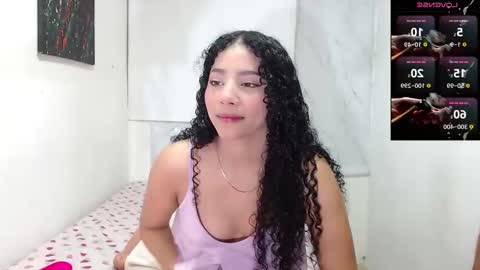 Snapshot of sophi_baby chatting on March 2025 02:29:01 AM Sophi baby online show from March 2025 02:29:01 AM