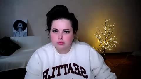 Snapshot of sophia__olsen chatting on June 2026 10:17:02 AM sophia__olsen online show from June 2026 10:17:02 AM