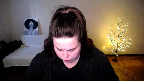 Snapshot of sophia__olsen chatting on June 2026 05:32:02 AM sophia__olsen online show from June 2026 05:32:02 AM