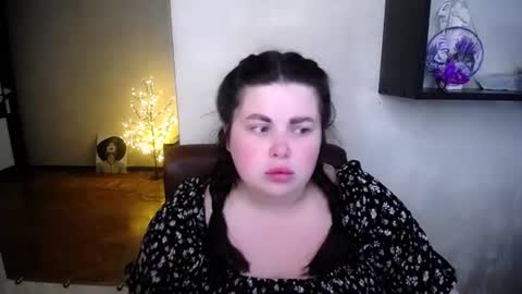 Snapshot of sophia__olsen chatting on June 2026 05:57:01 AM sophia__olsen online show from June 2026 05:57:01 AM
