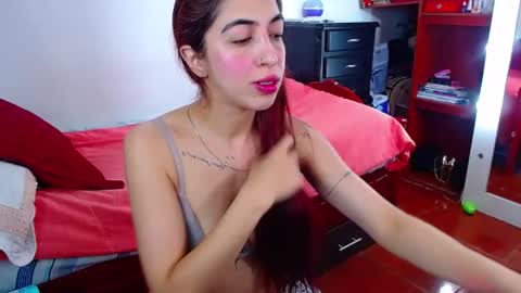 Snapshot of sophia_greey chatting on May 2026 10:11:02 AM sophia_greey online show from May 2026 10:11:02 AM
