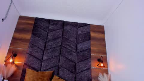 Sophi  online show from February 2025 07:03:01 AM