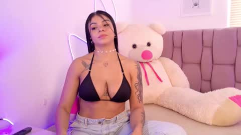 Snapshot of sophia_karsonn chatting on December 2025 06:49:01 PM Sophia Carson online show from December 2025 06:49:01 PM