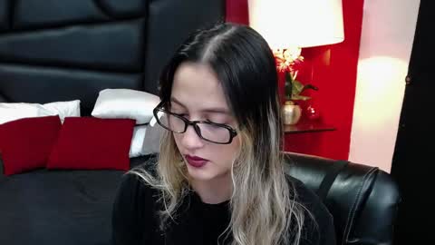 Sofia online show from January 2025 11:33:01 AM