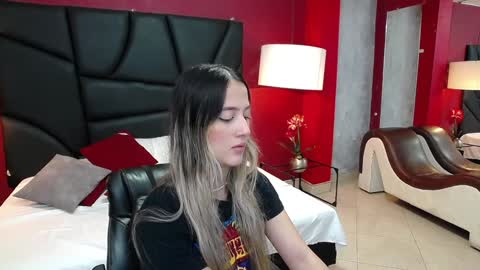 Sofia online show from January 2025 02:13:01 PM