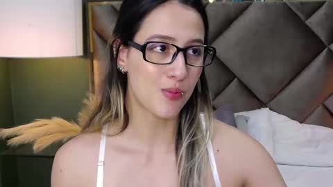 Sofia online show from February 2025 02:48:01 PM