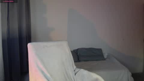 Snapshot of sophia_whispers chatting on April 2026 04:21:01 AM Sophia online show from April 2026 04:21:01 AM