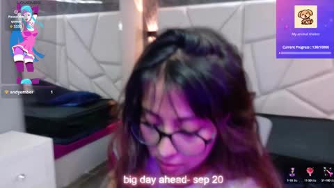 Sophi  online show from September 2025 11:42:01 AM