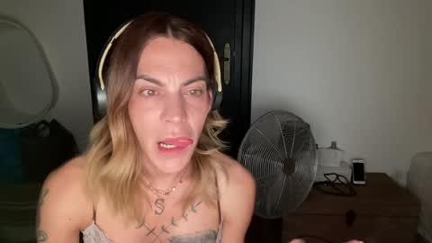 SophiaAt40 online show from June 2026 07:51:02 PM
