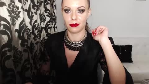 Snapshot of sophiagrimms chatting on December 2024 05:04:01 PM sOPHIAbRIMMS online show from December 2024 05:04:01 PM