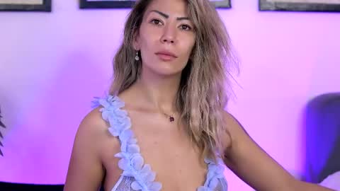 Snapshot of sophiapotts chatting on June 2026 03:01:01 AM Sophie online show from June 2026 03:01:01 AM