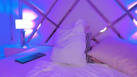 SophiaSmiths online show from April 2026 08:24:01 AM