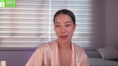 Sophie  online show from October 2025 02:05:01 PM