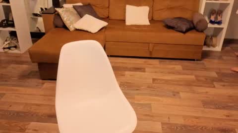 Sophie online show from February 2026 06:17:01 PM