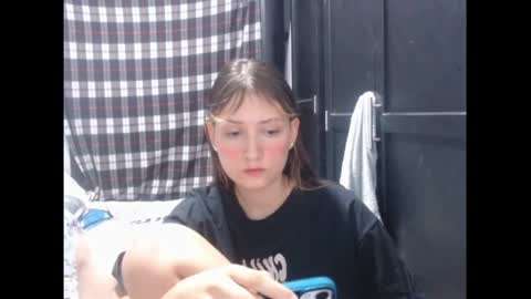 Snapshot of sophie_cutexx chatting on October 2025 11:26:02 PM sophie online show from October 2025 11:26:02 PM