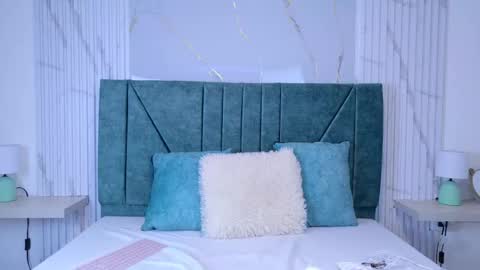 Sophie  online show from February 2026 10:24:02 PM