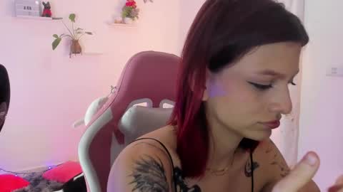 Snapshot of sophie_dolly_ chatting on December 2024 04:55:02 AM sophie doll online show from December 2024 04:55:02 AM