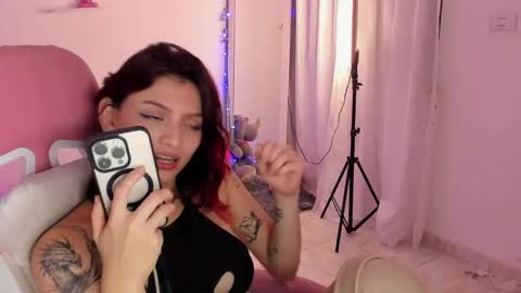 Snapshot of sophie_dolly_ chatting on January 2025 11:13:01 PM sophie doll online show from January 2025 11:13:01 PM
