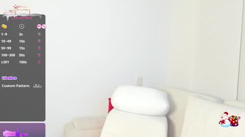 Snapshot of sophie_evanss_ chatting on December 2024 11:08:01 PM   online show from December 2024 11:08:01 PM