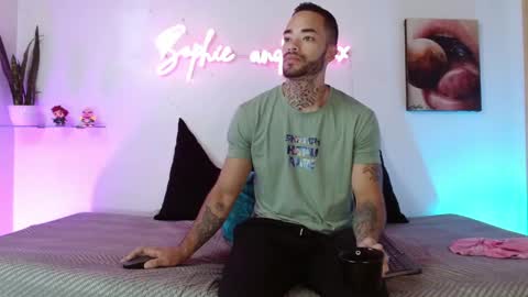 SOPHIE - FOXX online show from June 2026 12:08:02 PM
