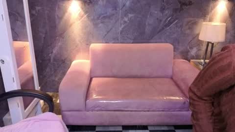 sophie_jones_b online show from April 2026 12:49:01 PM