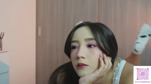 Sophie or Sof online show from April 2026 12:26:02 AM