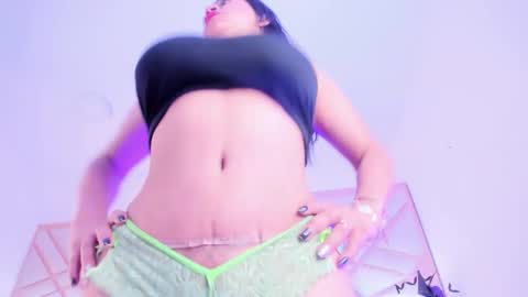 Snapshot of sophie_newton chatting on November 2025 12:34:01 PM sophie_newton online show from November 2025 12:34:01 PM