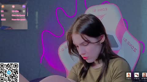 sophie_nomenal_ online show from April 2026 03:19:01 AM