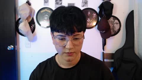 sophie_ross1 online show from April 2026 02:01:01 AM