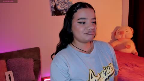 Sofia online show from April 2026 04:19:01 AM