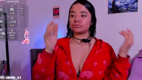 Snapshot of sophie_t_ chatting on May 2026 03:26:02 AM Sofia online show from May 2026 03:26:02 AM