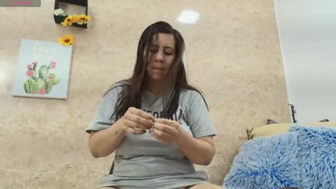 Snapshot of sophie_tyler25 chatting on June 2026 01:24:01 PM SOPHIE TYLER online show from June 2026 01:24:01 PM
