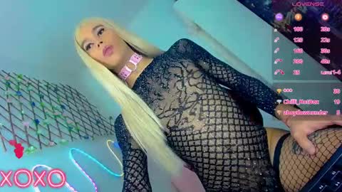 sophie_vall online show from September 2025 05:18:02 AM