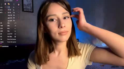 Snapshot of sophiedescoteaux chatting on November 2025 05:34:01 PM Mira online show from November 2025 05:34:01 PM