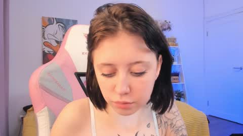 Sophie  online show from December 2024 10:32:01 AM